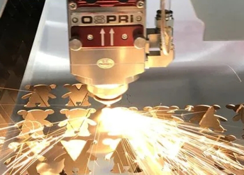 提升生产效率：光纤激光切割机的操作与维护技巧